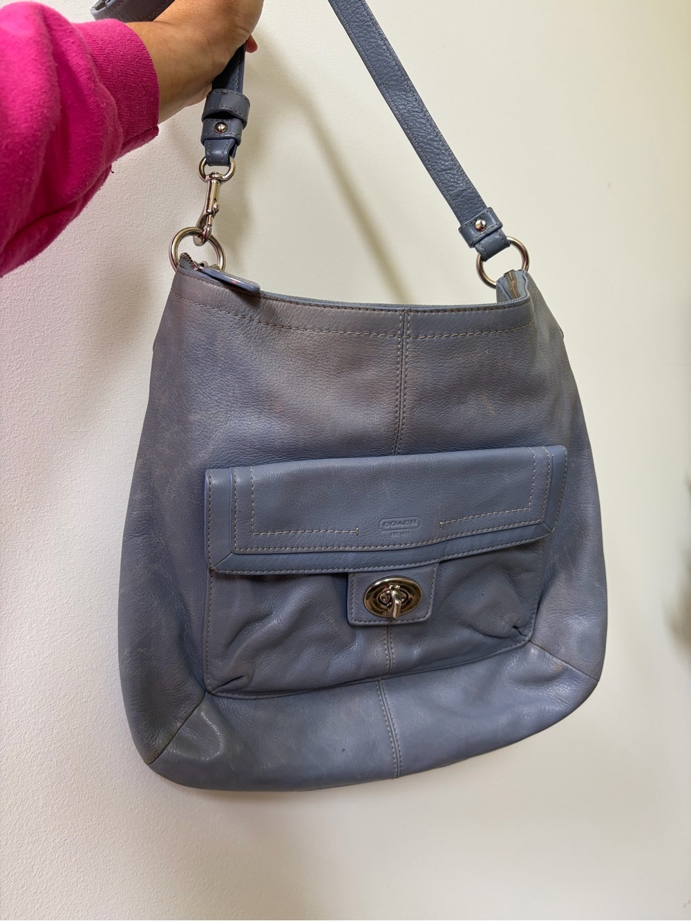 Vintage Coach Blue Leather Turn-Lock Shoulder Bag